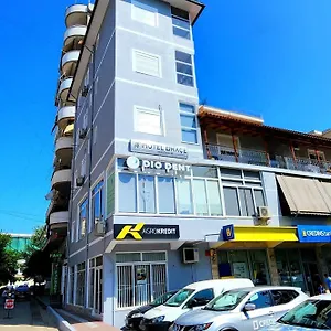 Brace Gjirokastra